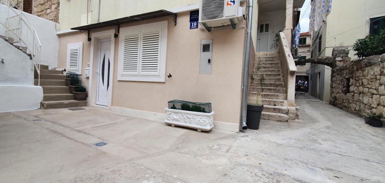 Luxury Studio Apartment Honeymoon Σπλιτ Εξωτερικό φωτογραφία